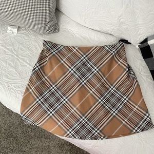 Super cute plaid mini skirt